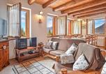 Location vacances  Province de Belluno - Casa Giglio Dorato-4