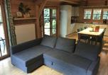 Location vacances  Antwerp Province - Peaceful Chalet Retreat-2