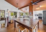 Location vacances Alexandra Headland - 5 bedroom home close to beach, pool and pet friendly-3