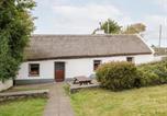 Location vacances Westport - The Thatched Cottage-1