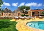 Location vacances  Province de Brindisi - Trullo Santo Stefano by Posarellivillas-1