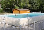 Camping avec Piscine Azé - Camping Le Nid du Parc-1