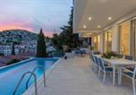 Location vacances Vransko - Luxury villa Fleur with pool-2