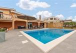 Location vacances Zemunik Donji - Family friendly house with a swimming pool Debeljak - Zadar - 25030-1