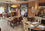 Hôtel Marcey-les-Grèves - Au petit quinquin-1