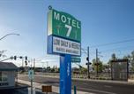 Hôtel Gilbert - Motel 7 By Oyo Near Phoenix Airport-1