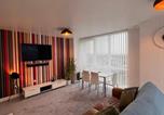Location vacances Kings Langley - K D Tower Lux Apartment-1