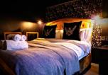 Location vacances Oxford - The Mad Hatter's Guestrooms-1