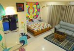 Location vacances  bhatpara - Xf134 Siddha Xanadu Studio apartment with Terrace-1