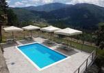 Location vacances Pontassieve - Holiday home in Pelago with garden-1