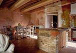 Location vacances  Province de Pise - Ferienwohnung in Volterra mit Gemeinschaftspool-3