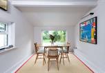 Location vacances Cambridge - Stylish Victorian 2 Bed Terraced House with Garden-1