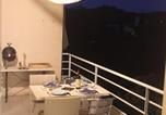 Location vacances  Alpes-de-Haute-Provence - Maison charmante près du lac d'Esparron, 2 chambres, parking - Fr-1-822-10-3