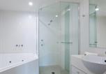 Location vacances Salamander Bay - Pacific Blue 245-265 Sandy Point Rd - Dual Key Access, air conditioned unit with resort facilities and linen supplied-4