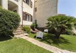 Location vacances Stintino - Stintino sea front apartments A-2