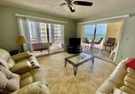 Location vacances Indian Shores - Heated Pool Beach Views from Every Window 303-1