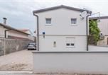 Location vacances Vir - Apartments with parking space Vir - 18560-2