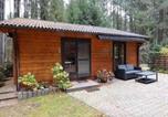 Location vacances  Antwerp Province - Peaceful Chalet Retreat-1