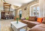 Location vacances Ploče - Awesome Home In Ploce With Jacuzzi-3