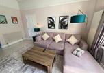 Location vacances Godalming - Guildford Apartment with Free Parking & Garden-1