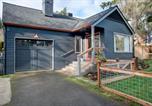 Location vacances Olympia - Scandinavian Cottage by the Sea, Close Walk to Ferry and Town-1