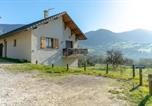Location vacances Les Déserts - Superbe Maison Pour 6 Personnes-1
