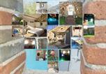 Hôtel Cholet - Chambre studio au Bord de la Piscine chauffée et privée pour vous le soir !-2
