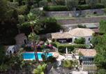 Location vacances Mougins - Villa Mougins vue Mer sur Baie de Cannes, Piscine vue mer partagée-1