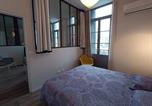 Location vacances Sète - T3 rénové climatisé avec balcon et Wifi au cœur de Sète - Fr-1-338-595-4