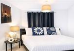 Location vacances  Gare de Wolverhampton - Modern En-suite Room Fast Wifi, Free Parking Equipped Kitchen-3