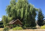 Location vacances  Nièvre - Charmant T2 Rdc dans résidence avec parc arboré-1