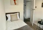 Location vacances  Gare de Swindon - Bridge End House, Work Stays Welcome, Free Parking-4