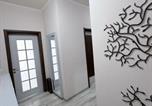Location vacances  Korcë - Downtown Apartment-1