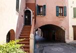 Location vacances Desenzano del Garda - Carpione By Case al Lago-1