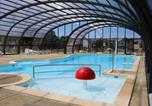 Location vacances  Manche - Mobil-Home Grand Confort 4 Pers. à 200m de la plage avec piscine chauffée et parking - Fr-1-361a-15-2