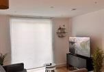 Location vacances Birmingham - Cozy one bedroom with a Big Balcony and parking-2