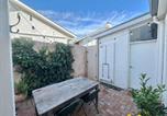 Location vacances  Granite Island - The Coach House Waterfront dog friendly-3