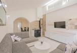 Location vacances Imotski - Beautiful Home In Donji Prolozac-4