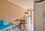 Location vacances Soccer city - Cozy Private Studio Flat in Westdene, Johannesburg-2