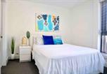Location vacances Coquitlam - Downtown Townhouse Free Parking near Skytrain-4