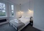 Location vacances Horley - Dippen Hall Signature Apartment - Minutes From Gatwick Airport-4