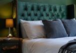 Location vacances Marshfield - Central Bath 6 Bedroom Townhouse Sleeps 12 by Roost Accommodation-3