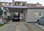 Location vacances Pula - Apartments Orbanin-1