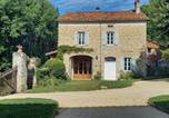 Location vacances Roussines - The Coach House-3 Bed-2 Bath-Garden-Petsok-Freep-1