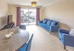 Location vacances Horley - Host & Stay - Linden Homes-1