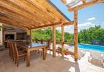 Location vacances Lac bleu - Peaceful family home Sena with Privat pool,Vinjani Donji, Imotski-2