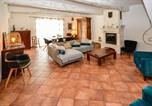 Location vacances Châteauneuf-de-Gadagne - Awesome Home In Chateuneuf De Gadagne-2