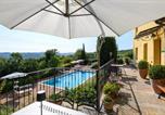 Location vacances  Province d'Ancône - 4 Bedroom Stunning Home In Mergo-3