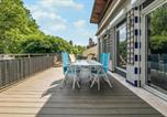 Location vacances  Seine-Saint-Denis - 4 Bedroom Cozy Apartment In Montreuil-1