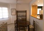 Location vacances Begur - 2 bed. Gf apartment in center of Begur w shared pool parking H62-3